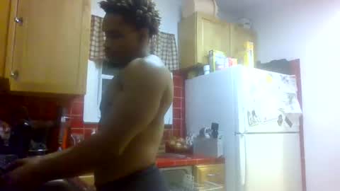 Snapshot of eldisiac chatting on January 28, 12:15 am EL-Disiac online show from January 28, 12:15 am