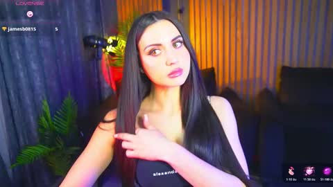 elegant_mysterious online show from February 24, 8:45 pm