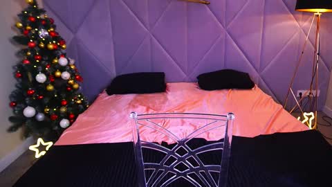 elegant_mysterious online show from January 8, 3:45 am