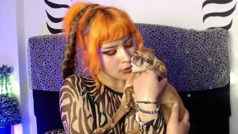 ELEKTRA  hii my birthday is tomorrow but I will celebrate it on Sunday Ill wait for you online show from January 6, 1:09 am