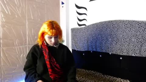 ELEKTRA  hii my birthday is tomorrow but I will celebrate it on Sunday Ill wait for you online show from December 28, 1:39 am