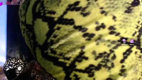 ELEKTRA  hii my birthday is tomorrow but I will celebrate it on Sunday Ill wait for you online show from December 22, 8:36 pm