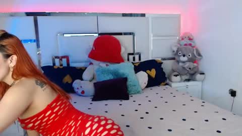 Snapshot of elektrarous chatting on October 6, 7:20 pm ElektraRouse online show from October 6, 7:20 pm