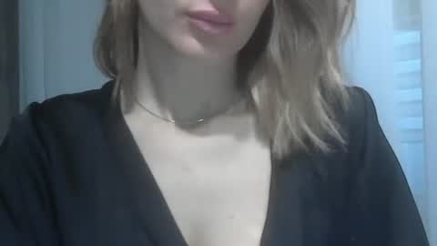 elenadream4990 online show from March 4, 6:43 am