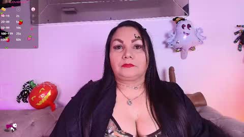 Snapshot of elenna_boobs_ chatting on October 15, 6:49 am elenna_boobs_ online show from October 15, 6:49 am