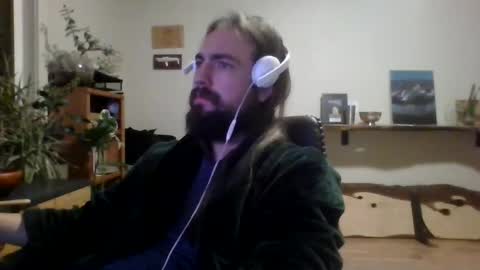 Snapshot of elephantfox chatting on January 15, 5:19 am fox online show from January 15, 5:19 am