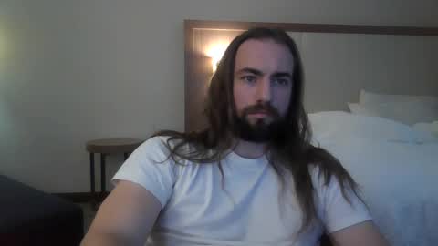 Snapshot of elephantfox chatting on February 4, 12:40 am fox online show from February 4, 12:40 am