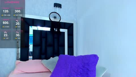  Elian  online show from May 12, 4:05 pm