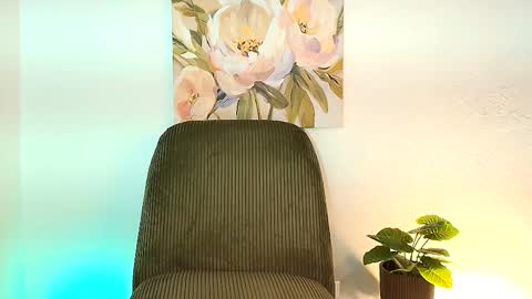 elias_salvatore_ online show from May 22, 2:13 pm