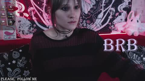 Snapshot of elika_kay chatting on December 7, 1:19 am MORE ME online show from December 7, 1:19 am