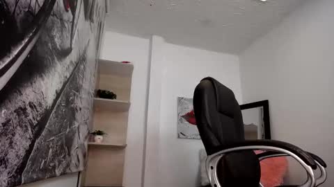 Elina  online show from January 8, 11:54 pm