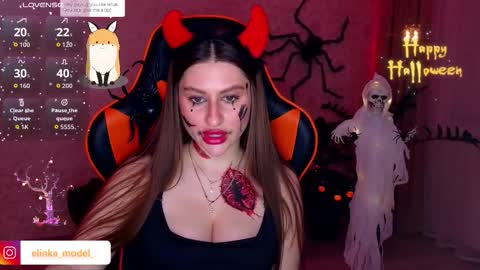 Elina online show from October 31, 8:42 pm