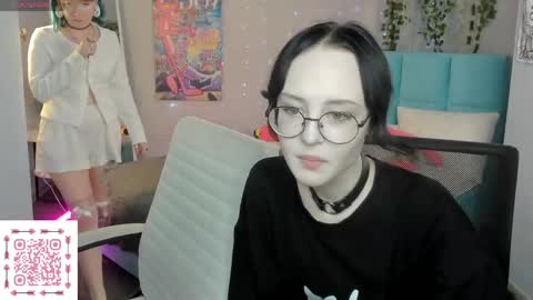 Elira Vane online show from May 15, 4:36 pm