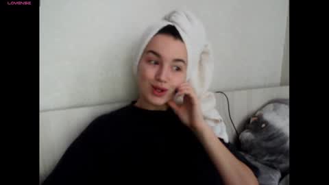 elisa_dove208 online show from December 4, 6:13 am