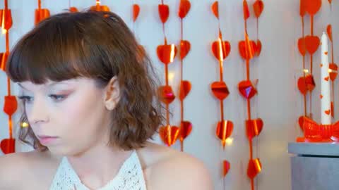 ElisabethDavis online show from February 5, 3:59 pm