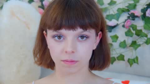 ElisabethDavis online show from May 8, 4:56 pm