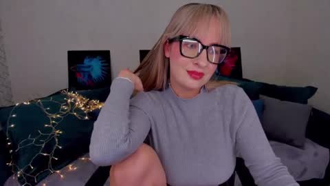 Elisabeth online show from February 14, 6:08 pm