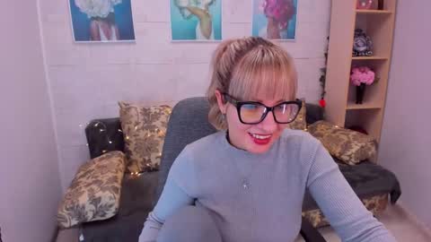 Elisabeth online show from January 25, 1:30 pm