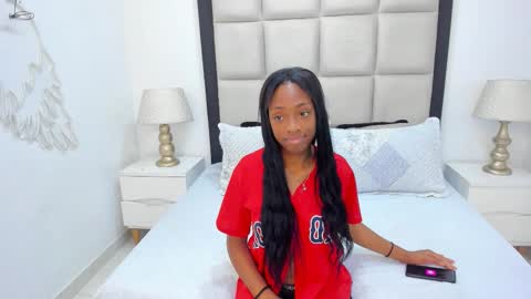 elisabettamonroy online show from October 8, 1:06 pm