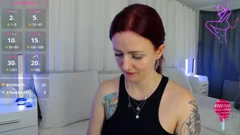 Snapshot of elisajanex chatting on February 13, 1:40 am elisajanex online show from February 13, 1:40 am