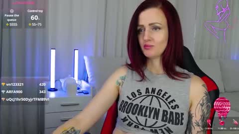 Snapshot of elisajanex chatting on January 18, 3:20 am elisajanex online show from January 18, 3:20 am
