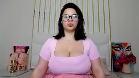 Snapshot of eliss_stoun chatting on September 12, 5:42 am Eliss online show from September 12, 5:42 am