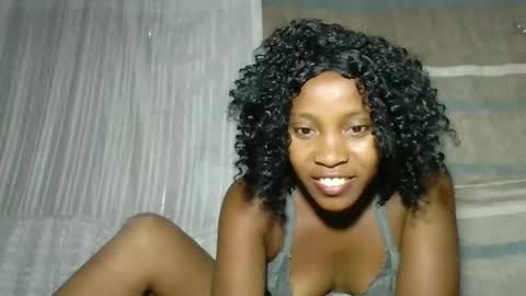 elita12010 online show from May 4, 12:44 pm