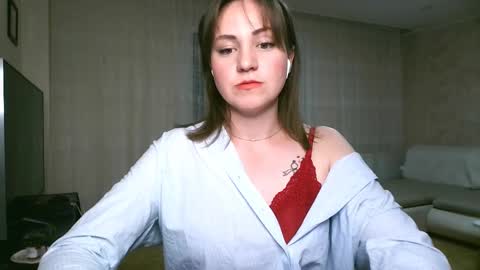 Elizabeth online show from April 6, 5:58 pm