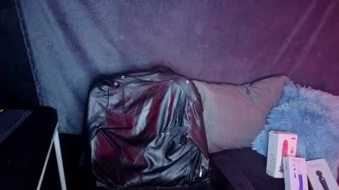 elizabeht_911 online show from October 1, 4:44 am