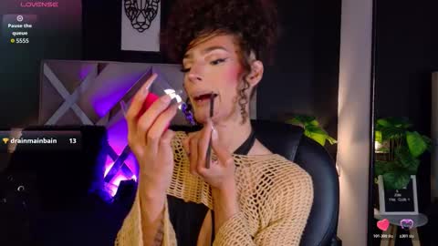 Eli  online show from February 10, 2:09 pm