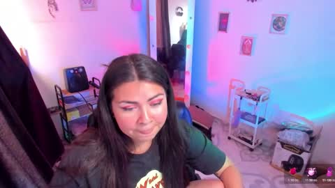 Elizabeth Martinez online show from March 10, 2:32 pm