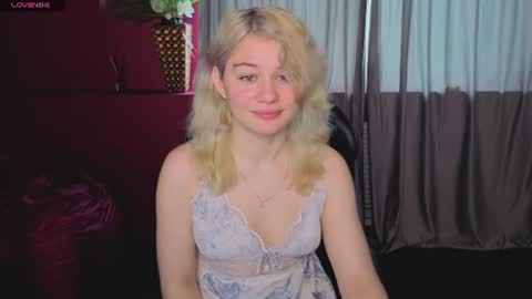 Elizabeth online show from June 12, 2:54 am