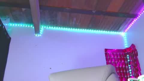 Lizzy online show from November 20, 8:17 pm