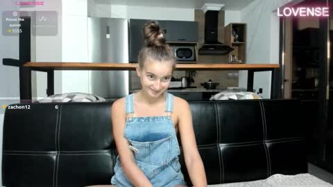 Eliz                               online show from December 2, 10:52 pm