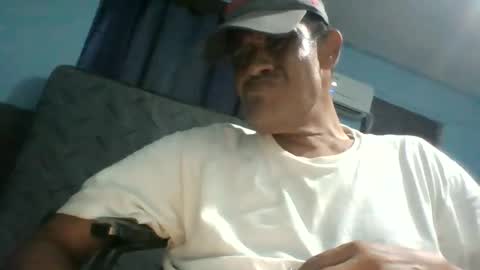 eljim323323 online show from May 28, 7:50 am