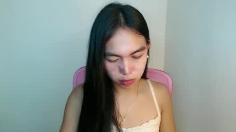 ella_walkerxxx online show from April 28, 1:03 am