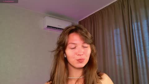 ellacanny online show from June 24, 5:03 am