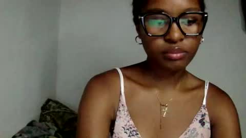 ellah245 online show from March 23, 8:47 pm