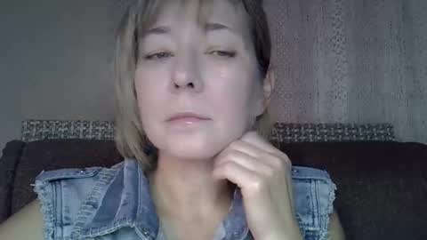Snapshot of ellajohnsonx chatting on October 16, 4:50 pm ellajohnsonx online show from October 16, 4:50 pm