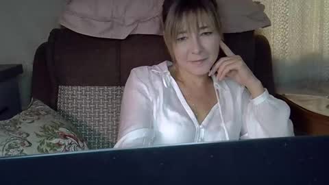 Snapshot of ellajohnsonx chatting on October 19, 12:10 pm ellajohnsonx online show from October 19, 12:10 pm