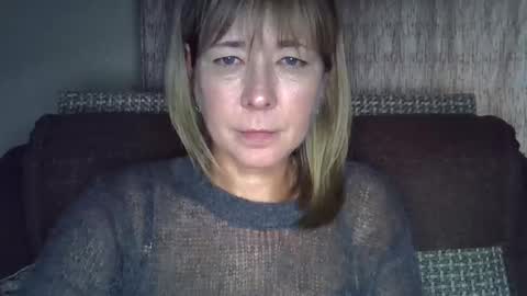 Snapshot of ellajohnsonx chatting on September 20, 3:15 pm ellajohnsonx online show from September 20, 3:15 pm