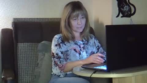 ellajohnsonx online show from March 7, 4:29 pm