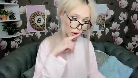 ellajoiness online show from July 2, 5:18 pm