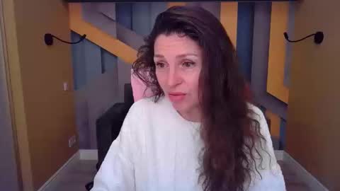 EllaLongs online show from February 8, 1:36 pm