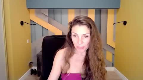 EllaLongs online show from February 13, 3:35 pm