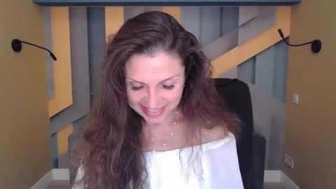 EllaLongs online show from September 17, 12:19 pm