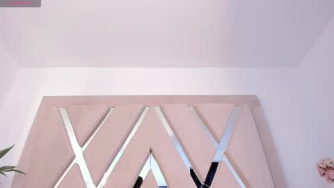 Ella online show from February 14, 5:32 am