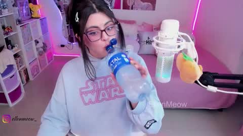 Meow in da house  . online show from November 10, 2:25 am