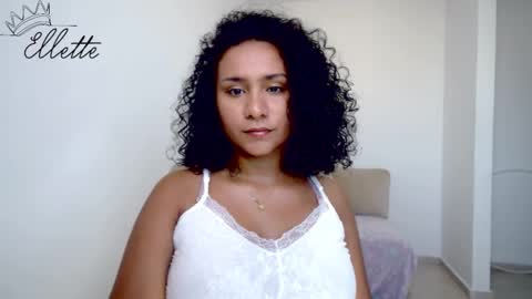 Snapshot of ellette_ chatting on January 31, 4:59 pm princess online show from January 31, 4:59 pm