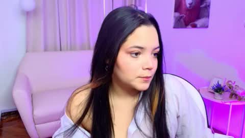 Snapshot of elli_snow chatting on October 18, 12:42 pm elli_snow online show from October 18, 12:42 pm